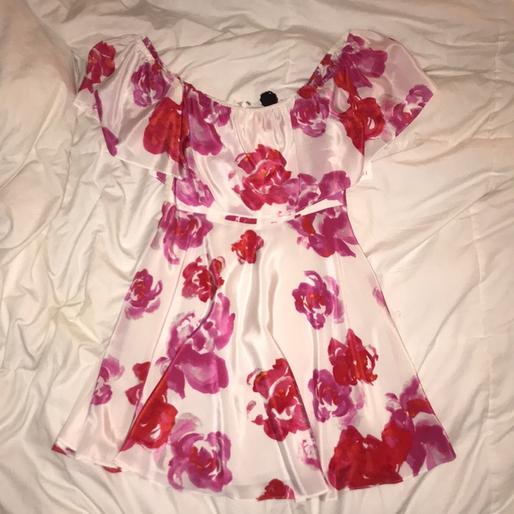 ⚠️CLEARANCE⚠️NWT Amanda Uprichard Silk dress